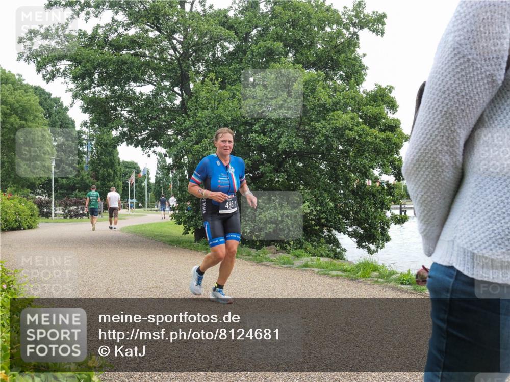 22.06.2025 - Viking Triathlon KatJ http://msf.ph/oto/8124681 22.06.2025 15:22:23 Laufen 488 meine-sportfotos.de