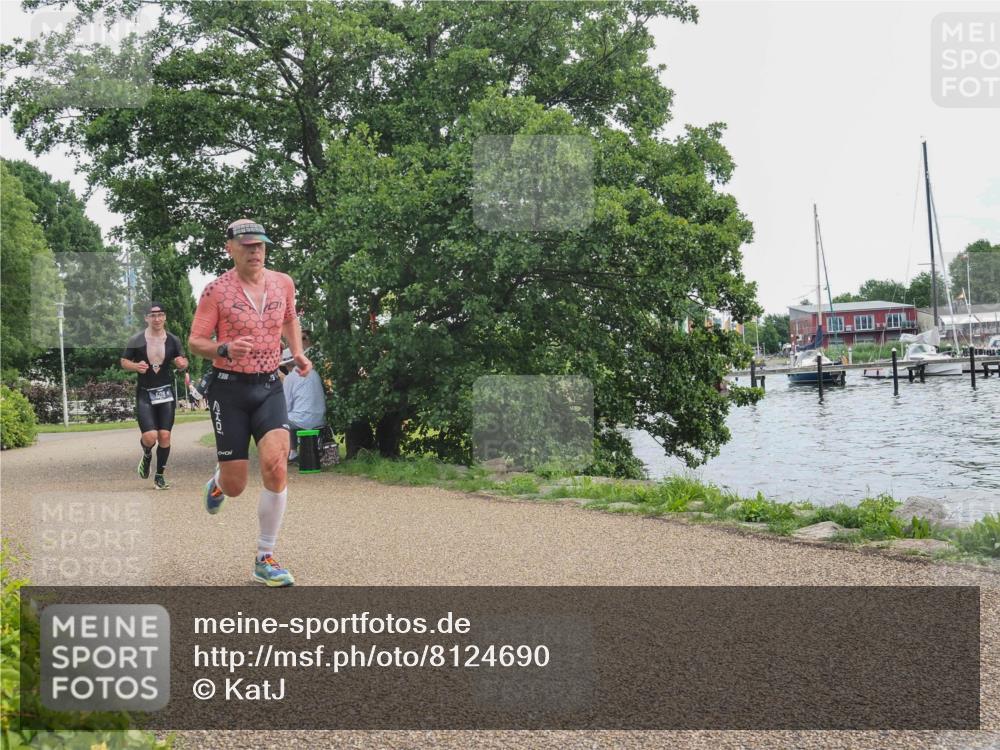 22.06.2025 - Viking Triathlon KatJ http://msf.ph/oto/8124690 22.06.2025 13:41:21 Laufen 64, 508 meine-sportfotos.de