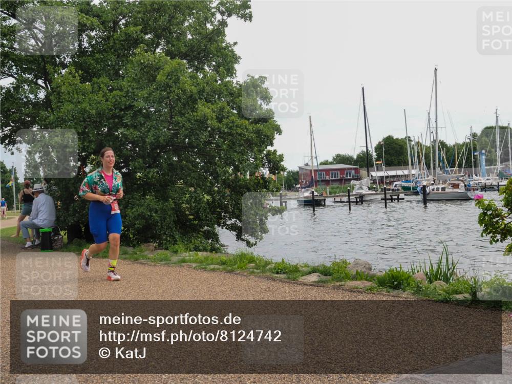 22.06.2025 - Viking Triathlon KatJ http://msf.ph/oto/8124742 22.06.2025 13:41:30 Laufen 660 meine-sportfotos.de