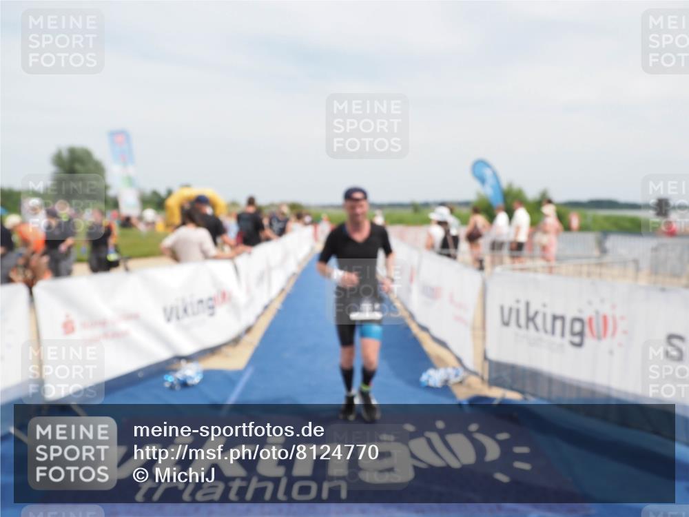 22.06.2025 - Viking Triathlon MichiJ http://msf.ph/oto/8124770 22.06.2025 15:15:14 Ziel 195 meine-sportfotos.de