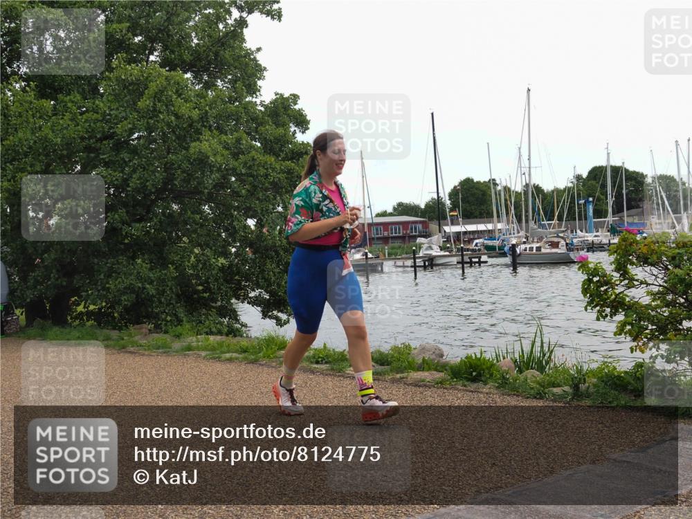 22.06.2025 - Viking Triathlon KatJ http://msf.ph/oto/8124775 22.06.2025 13:41:31 Laufen 660 meine-sportfotos.de