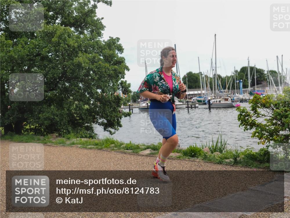 22.06.2025 - Viking Triathlon KatJ http://msf.ph/oto/8124783 22.06.2025 13:41:32 Laufen 660 meine-sportfotos.de