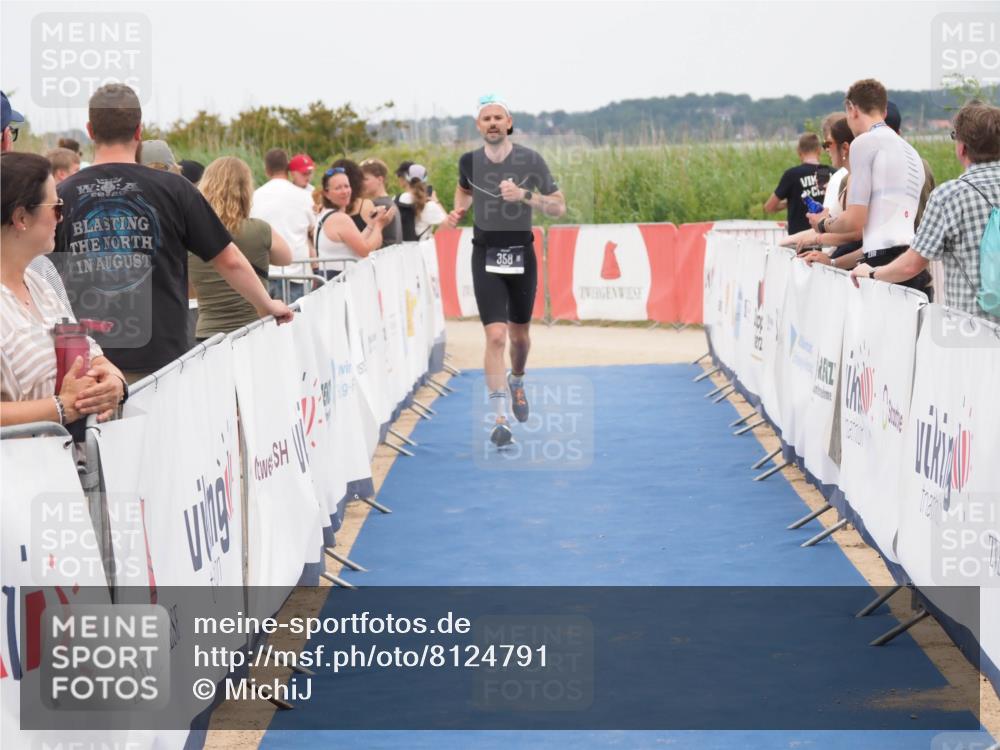 22.06.2025 - Viking Triathlon MichiJ http://msf.ph/oto/8124791 22.06.2025 15:19:26 Ziel 358 meine-sportfotos.de