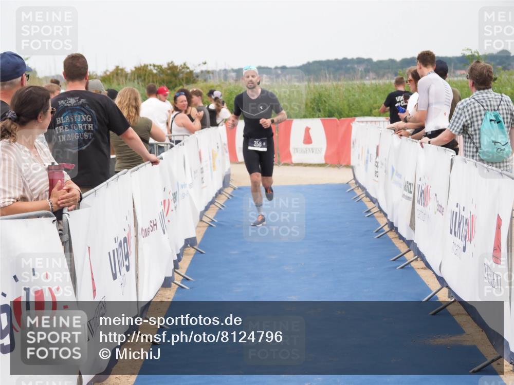 22.06.2025 - Viking Triathlon MichiJ http://msf.ph/oto/8124796 22.06.2025 15:19:26 Ziel 358 meine-sportfotos.de