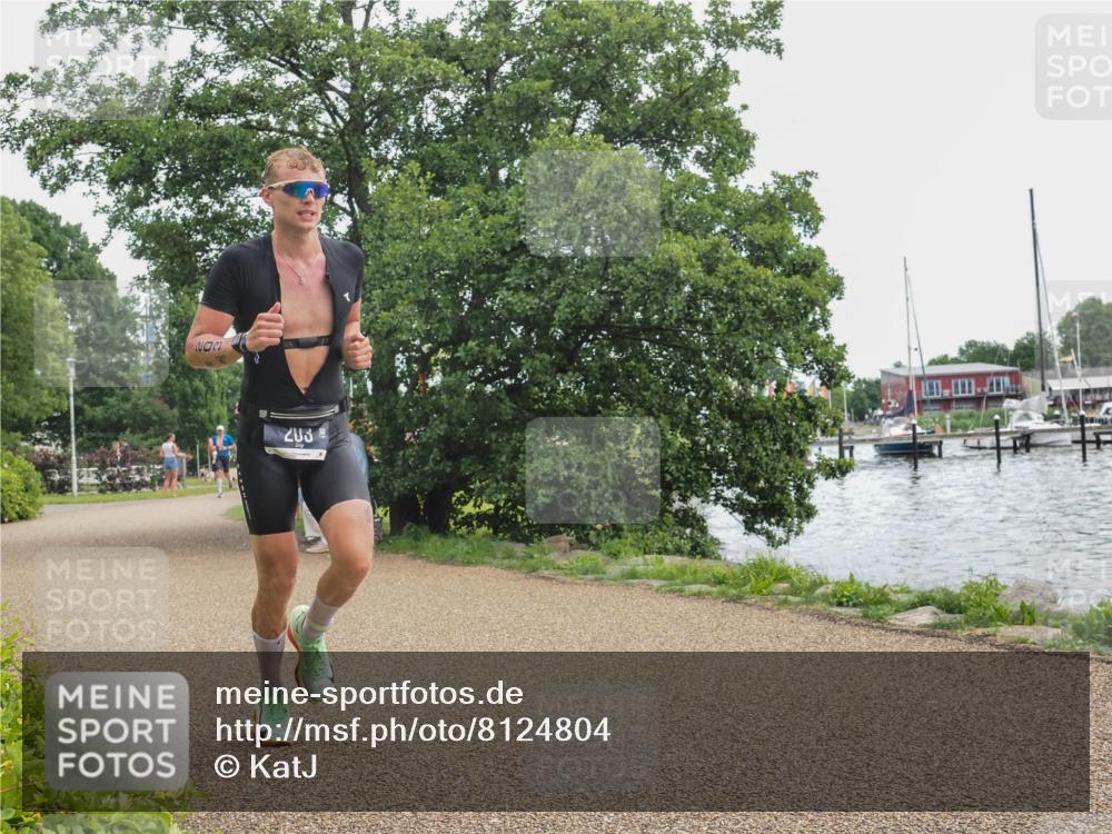 22.06.2025 - Viking Triathlon KatJ http://msf.ph/oto/8124804 22.06.2025 13:41:58 Laufen 203 meine-sportfotos.de