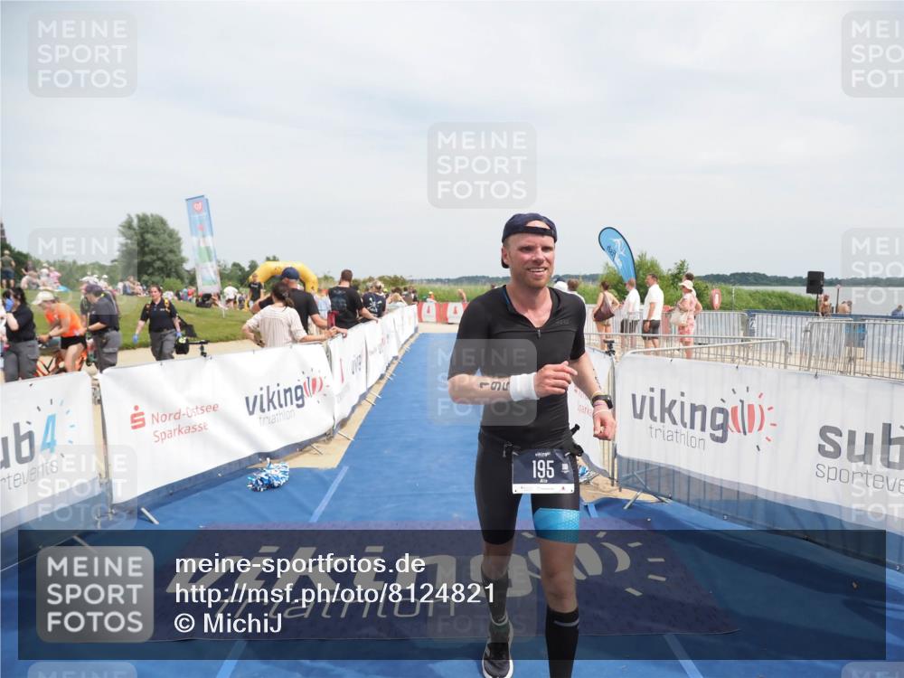 22.06.2025 - Viking Triathlon MichiJ http://msf.ph/oto/8124821 22.06.2025 15:15:15 Ziel 195 meine-sportfotos.de
