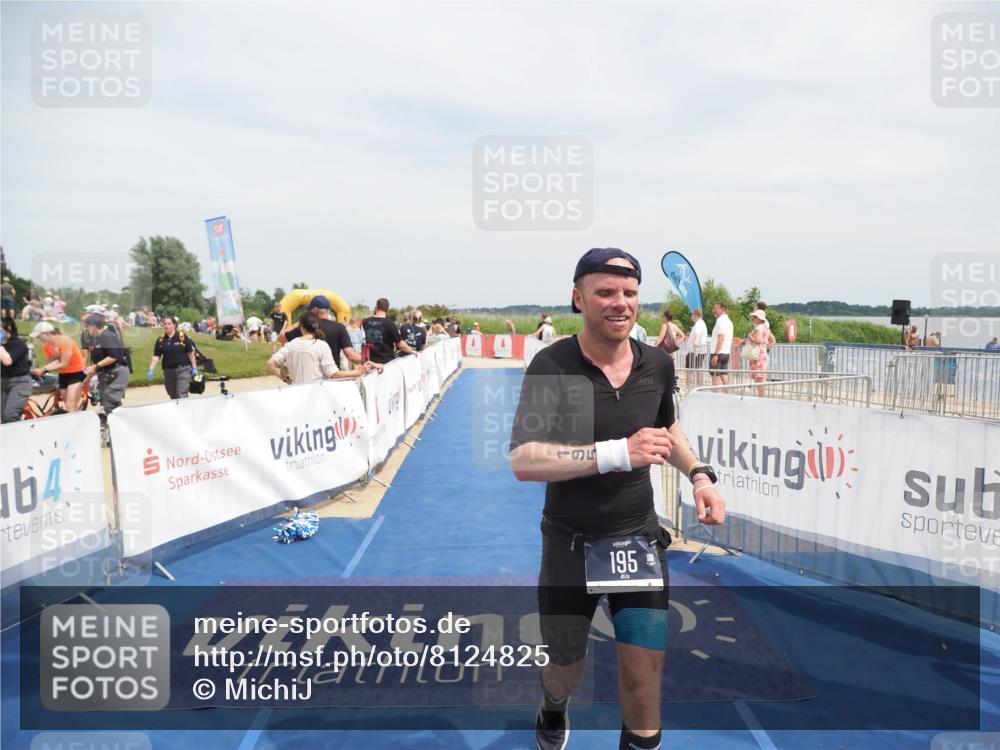 22.06.2025 - Viking Triathlon MichiJ http://msf.ph/oto/8124825 22.06.2025 15:15:15 Ziel 195 meine-sportfotos.de