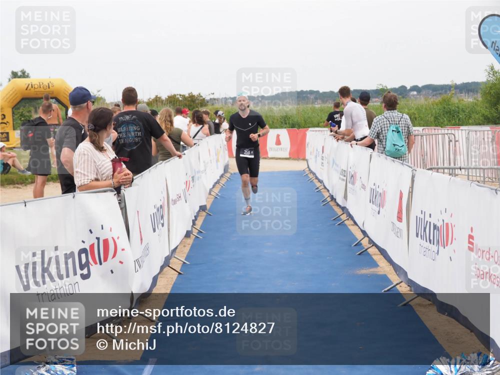 22.06.2025 - Viking Triathlon MichiJ http://msf.ph/oto/8124827 22.06.2025 15:19:27 Ziel 358 meine-sportfotos.de