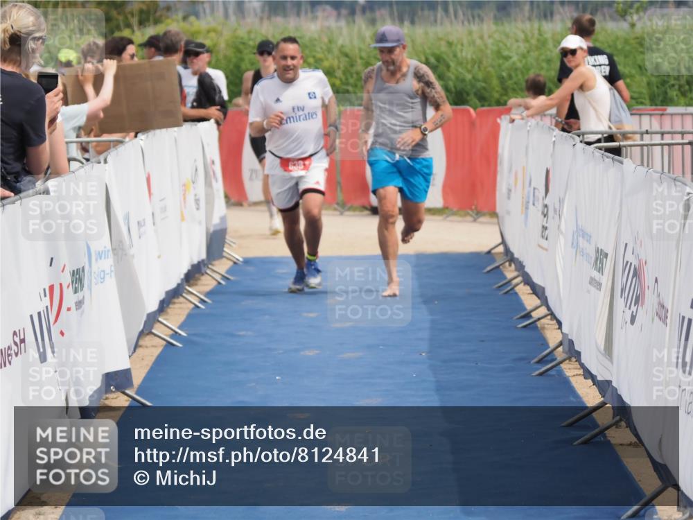 22.06.2025 - Viking Triathlon MichiJ http://msf.ph/oto/8124841 22.06.2025 15:15:21 Ziel 374, 638 meine-sportfotos.de