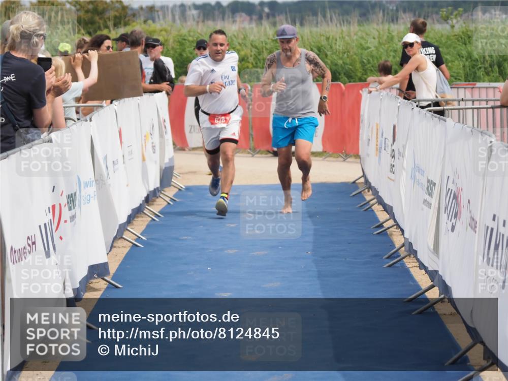 22.06.2025 - Viking Triathlon MichiJ http://msf.ph/oto/8124845 22.06.2025 15:15:21 Ziel 374, 638 meine-sportfotos.de