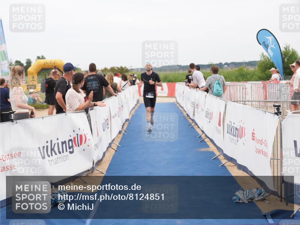 22.06.2025 - Viking Triathlon MichiJ http://msf.ph/oto/8124851 22.06.2025 15:19:28 Ziel 358 meine-sportfotos.de