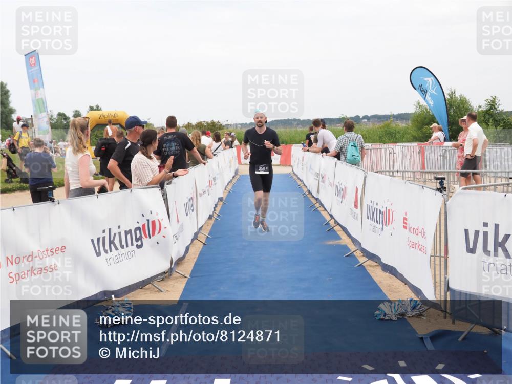 22.06.2025 - Viking Triathlon MichiJ http://msf.ph/oto/8124871 22.06.2025 15:19:28 Ziel 358 meine-sportfotos.de