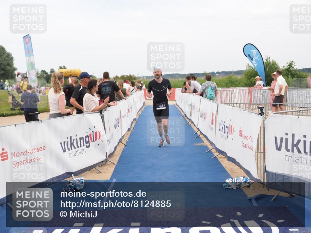 22.06.2025 - Viking Triathlon MichiJ http://msf.ph/oto/8124885 22.06.2025 15:19:29 Ziel 358 meine-sportfotos.de