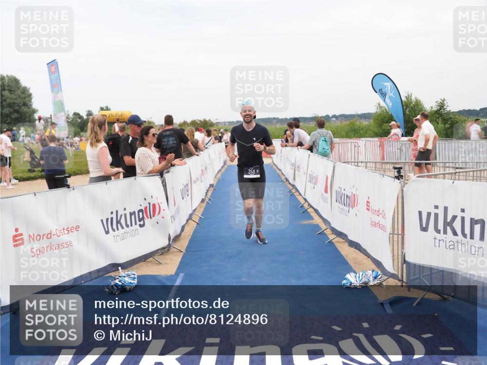 22.06.2025 - Viking Triathlon MichiJ http://msf.ph/oto/8124896 22.06.2025 15:19:29 Ziel 358 meine-sportfotos.de