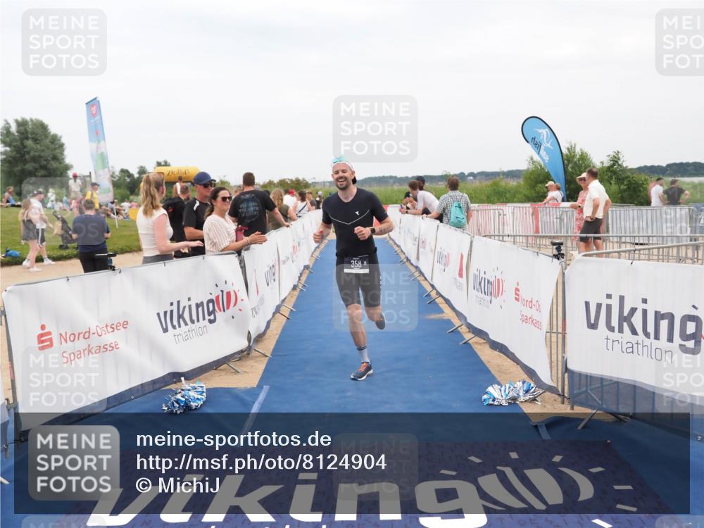 22.06.2025 - Viking Triathlon MichiJ http://msf.ph/oto/8124904 22.06.2025 15:19:29 Ziel 358 meine-sportfotos.de