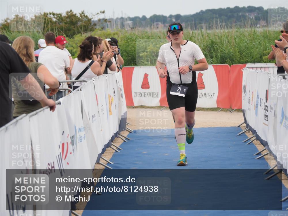 22.06.2025 - Viking Triathlon MichiJ http://msf.ph/oto/8124938 22.06.2025 15:19:33 Ziel 21, 358, 387 meine-sportfotos.de