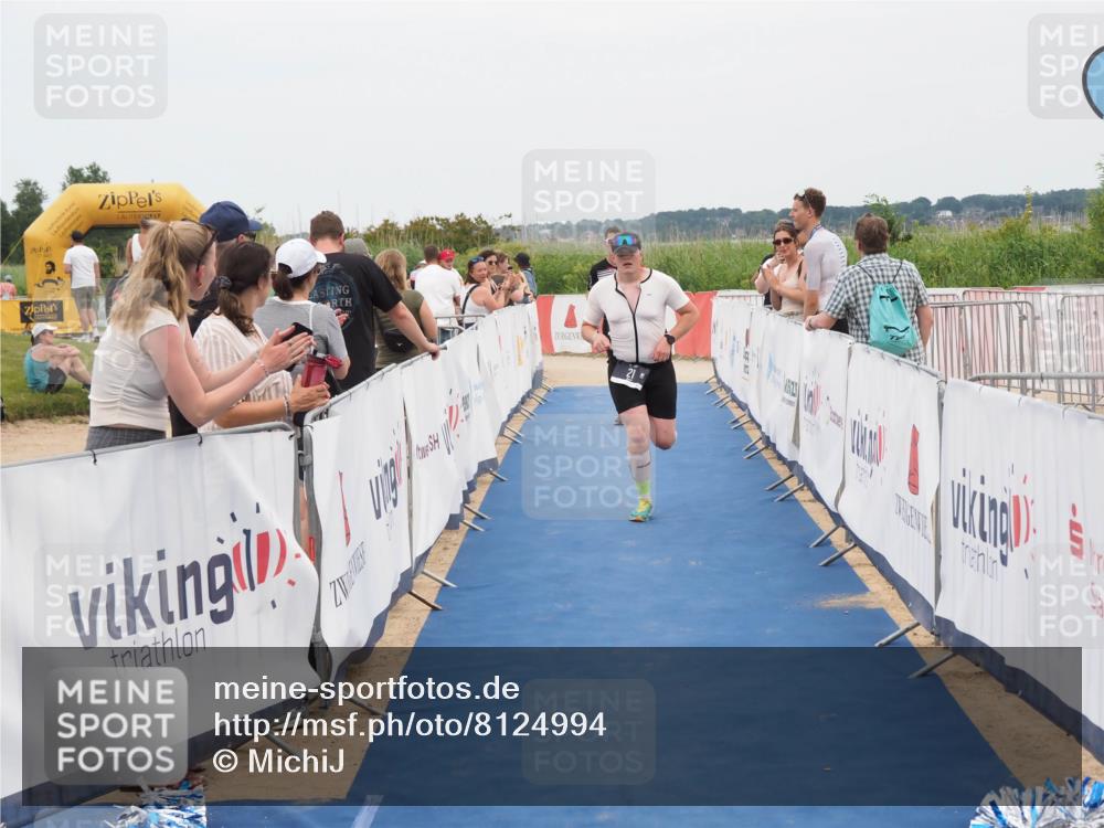 22.06.2025 - Viking Triathlon MichiJ http://msf.ph/oto/8124994 22.06.2025 15:19:35 Ziel 21, 387 meine-sportfotos.de