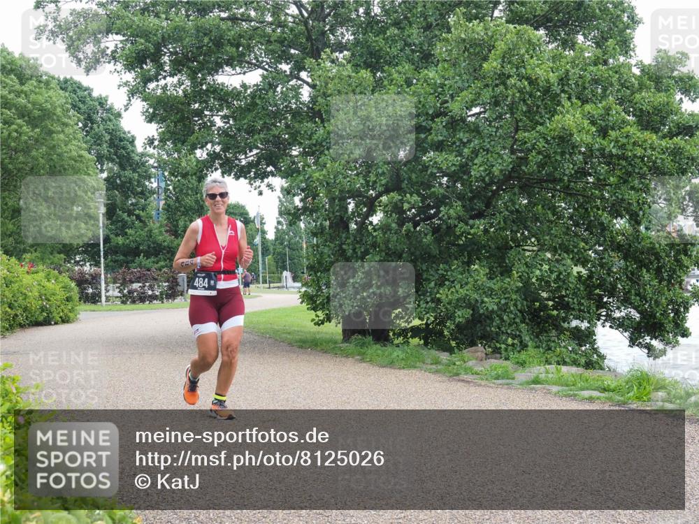 22.06.2025 - Viking Triathlon KatJ http://msf.ph/oto/8125026 22.06.2025 15:26:32 Laufen 484 meine-sportfotos.de