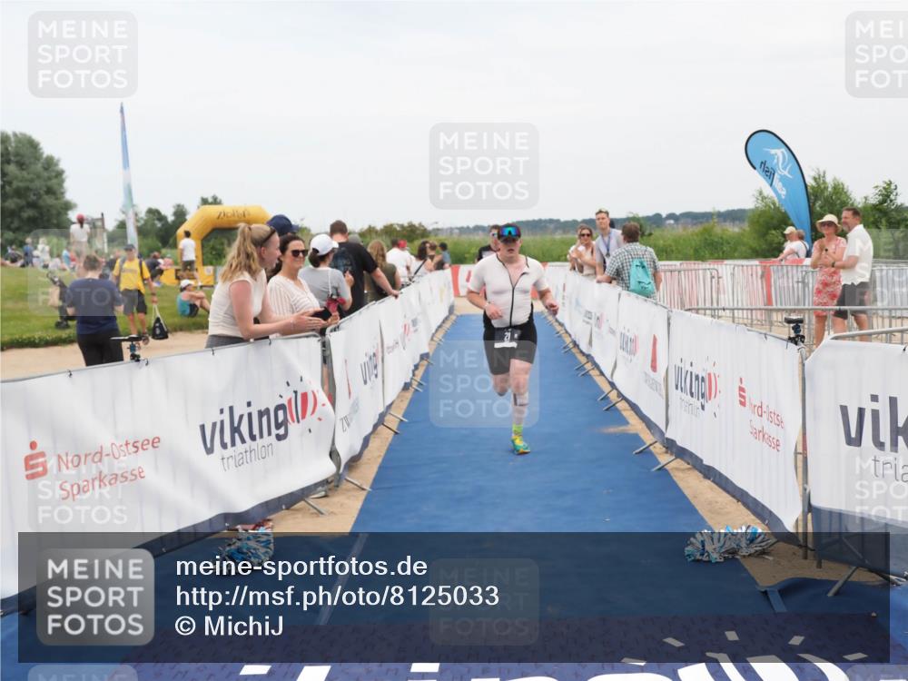22.06.2025 - Viking Triathlon MichiJ http://msf.ph/oto/8125033 22.06.2025 15:19:36 Ziel 21, 387 meine-sportfotos.de