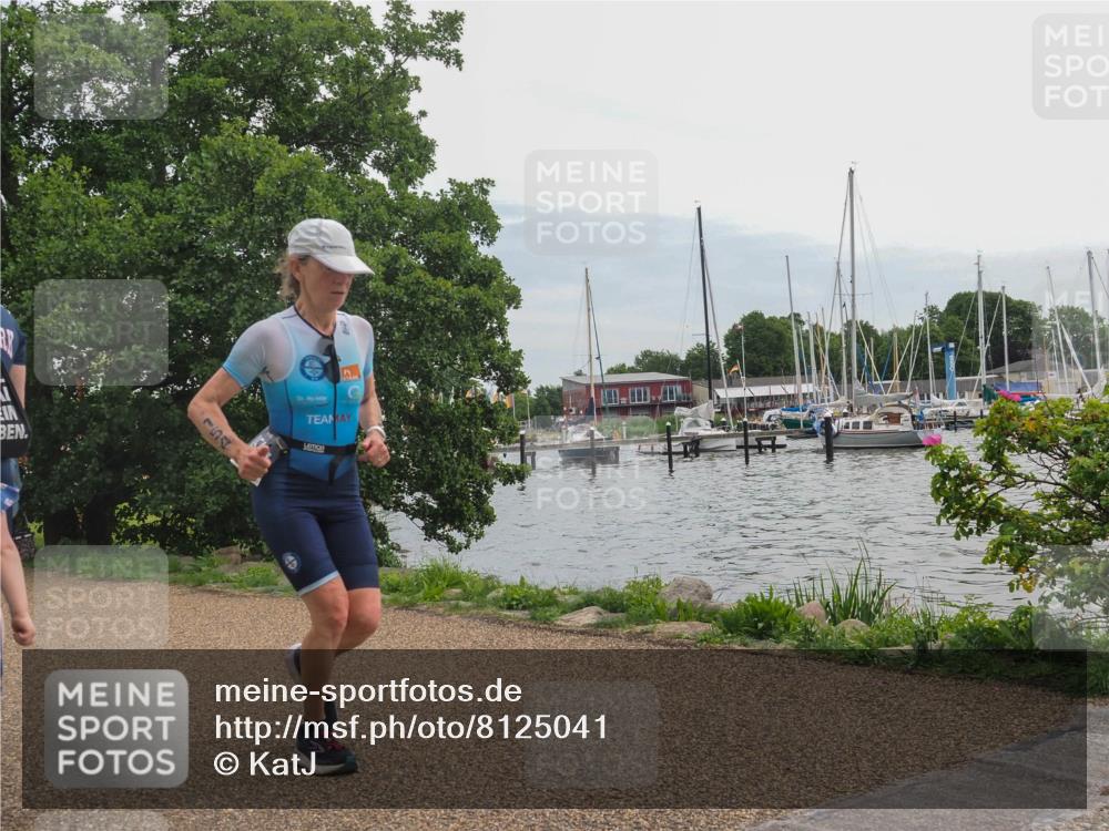 22.06.2025 - Viking Triathlon KatJ http://msf.ph/oto/8125041 22.06.2025 13:42:49 Laufen 154, 291, 435 meine-sportfotos.de