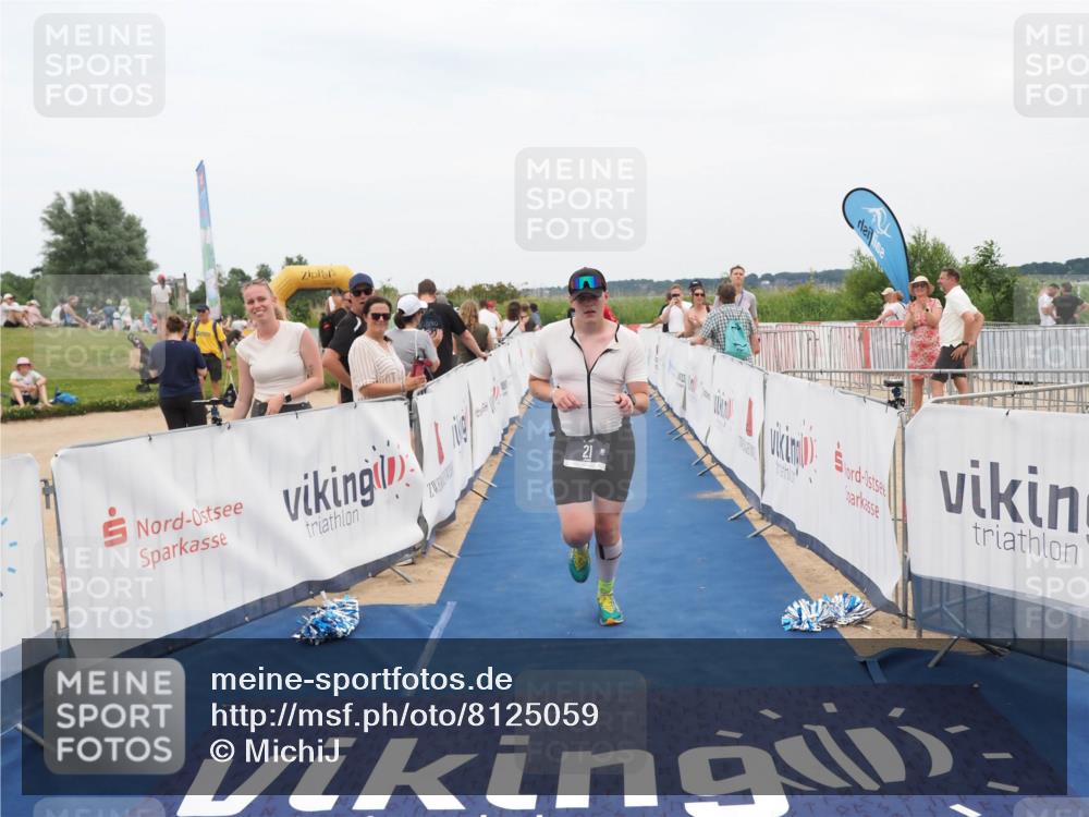 22.06.2025 - Viking Triathlon MichiJ http://msf.ph/oto/8125059 22.06.2025 15:19:37 Ziel 21, 387 meine-sportfotos.de