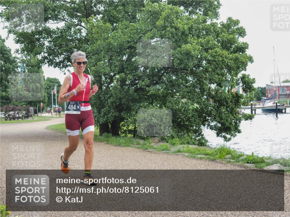22.06.2025 - Viking Triathlon KatJ http://msf.ph/oto/8125061 22.06.2025 15:26:33 Laufen 484 meine-sportfotos.de