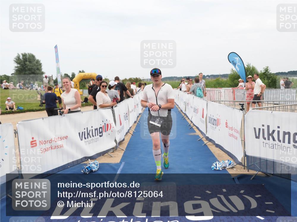 22.06.2025 - Viking Triathlon MichiJ http://msf.ph/oto/8125064 22.06.2025 15:19:37 Ziel 21, 387 meine-sportfotos.de