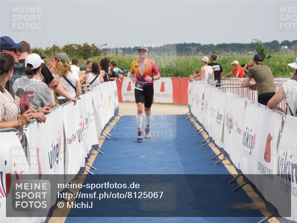 22.06.2025 - Viking Triathlon MichiJ http://msf.ph/oto/8125067 22.06.2025 15:15:44 Ziel 554 meine-sportfotos.de