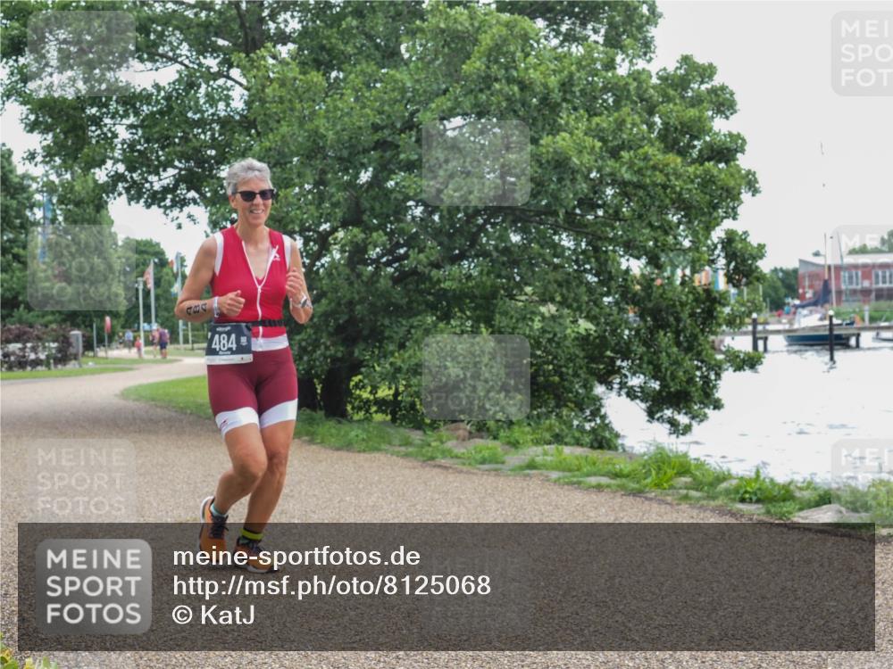 22.06.2025 - Viking Triathlon KatJ http://msf.ph/oto/8125068 22.06.2025 15:26:33 Laufen 484 meine-sportfotos.de