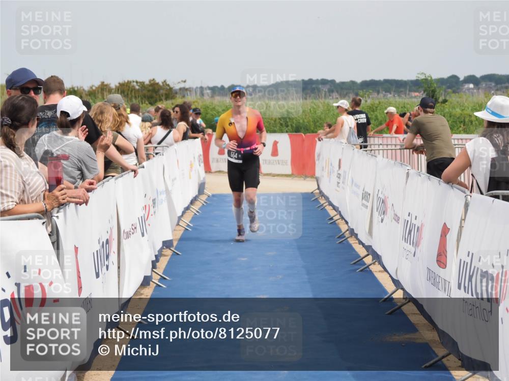 22.06.2025 - Viking Triathlon MichiJ http://msf.ph/oto/8125077 22.06.2025 15:15:44 Ziel 554 meine-sportfotos.de