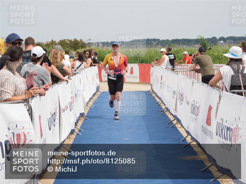 22.06.2025 - Viking Triathlon MichiJ http://msf.ph/oto/8125085 22.06.2025 15:15:44 Ziel 554 meine-sportfotos.de