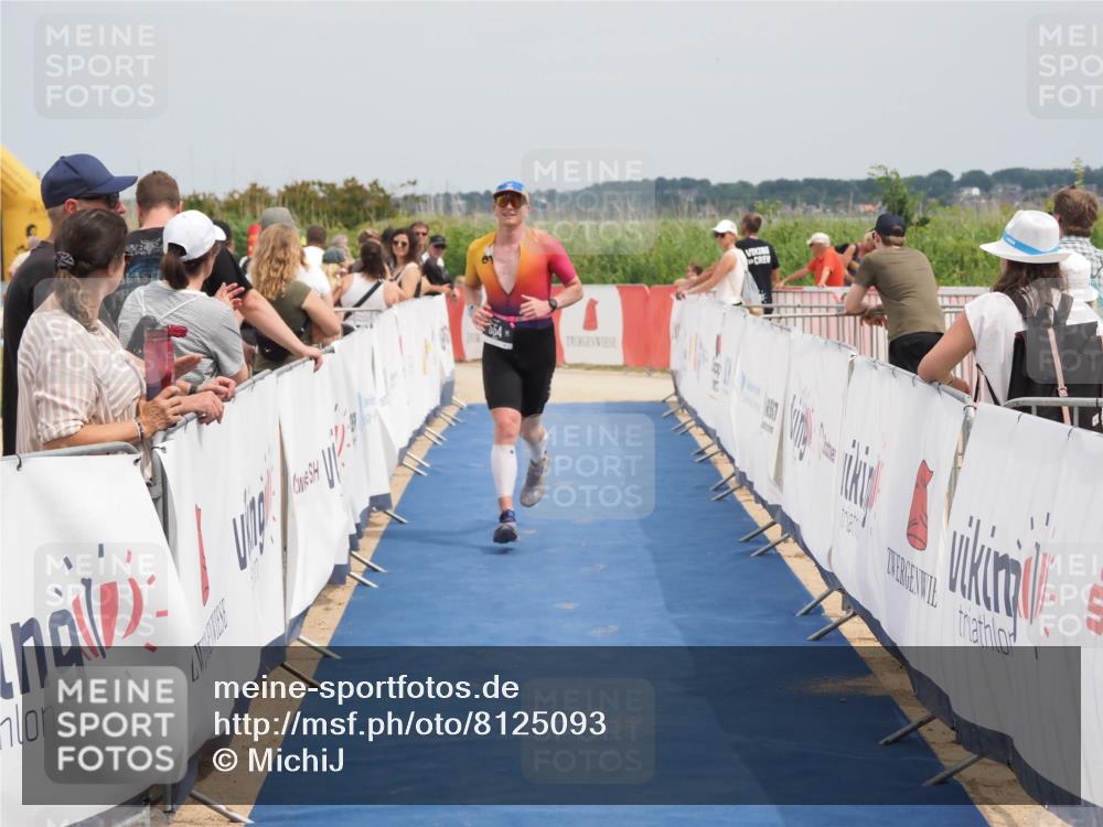 22.06.2025 - Viking Triathlon MichiJ http://msf.ph/oto/8125093 22.06.2025 15:15:45 Ziel 554 meine-sportfotos.de