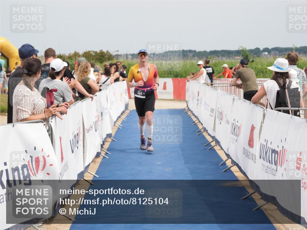 22.06.2025 - Viking Triathlon MichiJ http://msf.ph/oto/8125104 22.06.2025 15:15:45 Ziel 554 meine-sportfotos.de