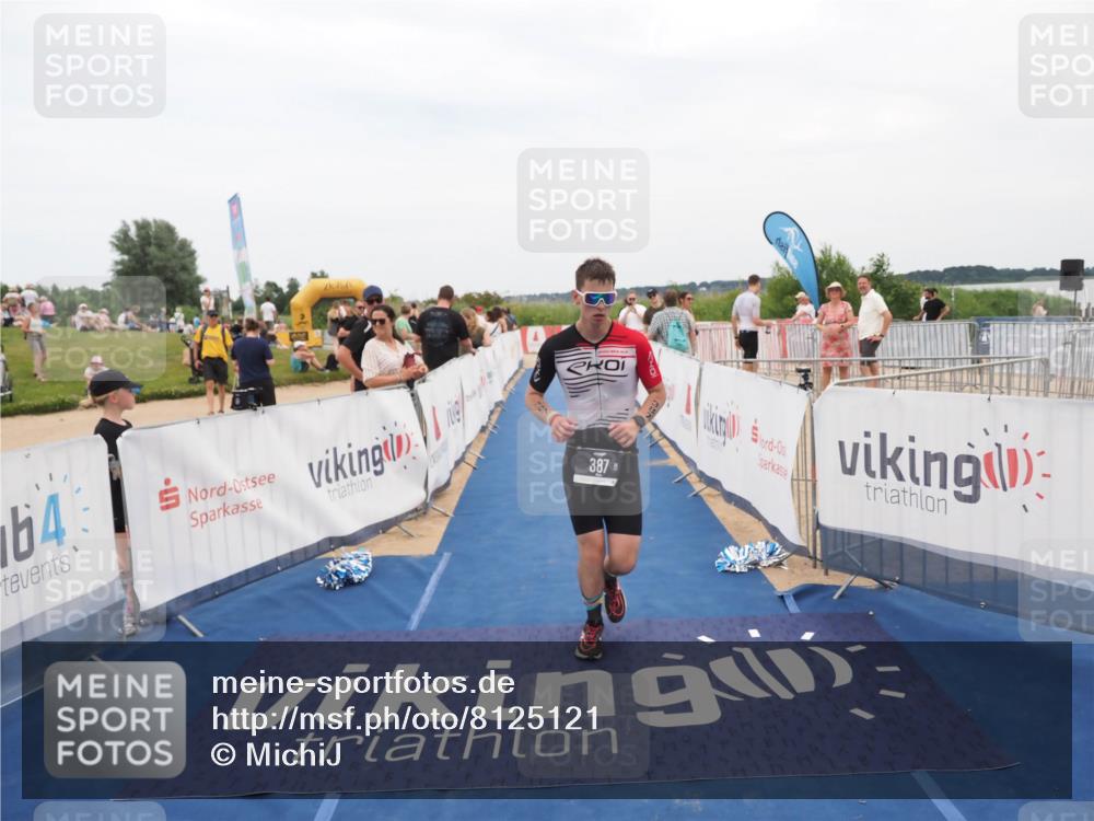 22.06.2025 - Viking Triathlon MichiJ http://msf.ph/oto/8125121 22.06.2025 15:19:40 Ziel 21, 387 meine-sportfotos.de