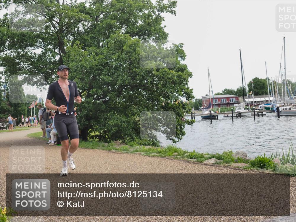 22.06.2025 - Viking Triathlon KatJ http://msf.ph/oto/8125134 22.06.2025 13:42:57 Laufen 342, 388 meine-sportfotos.de