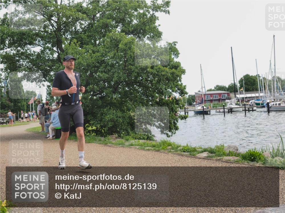 22.06.2025 - Viking Triathlon KatJ http://msf.ph/oto/8125139 22.06.2025 13:42:57 Laufen 342, 388 meine-sportfotos.de