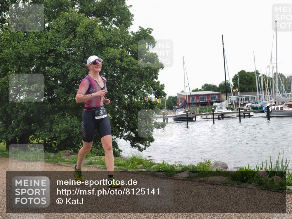22.06.2025 - Viking Triathlon KatJ http://msf.ph/oto/8125141 22.06.2025 15:27:00 Laufen 202 meine-sportfotos.de
