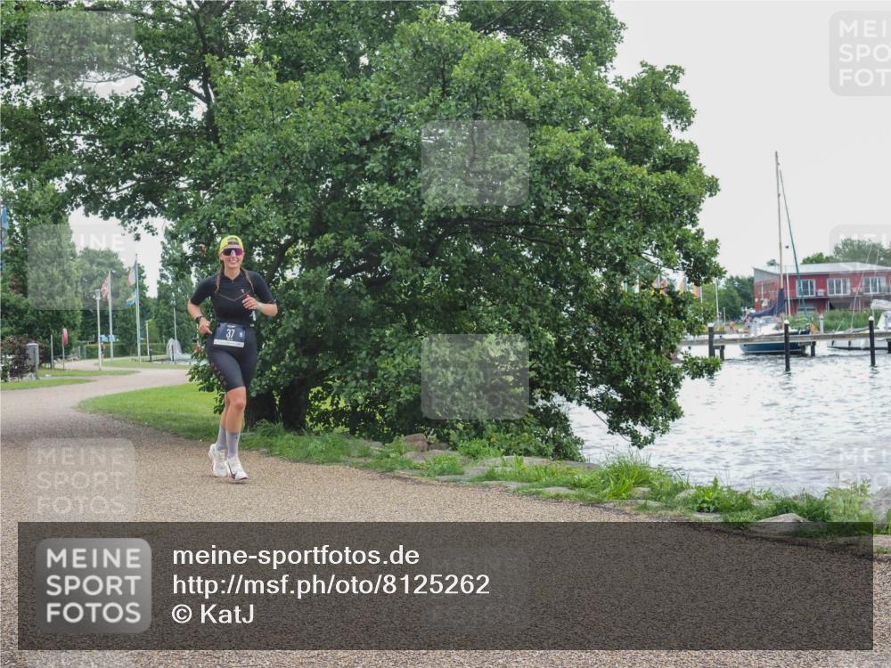 22.06.2025 - Viking Triathlon KatJ http://msf.ph/oto/8125262 22.06.2025 15:27:20 Laufen 37 meine-sportfotos.de