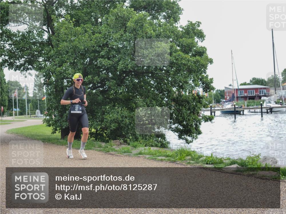 22.06.2025 - Viking Triathlon KatJ http://msf.ph/oto/8125287 22.06.2025 15:27:21 Laufen 37, 102 meine-sportfotos.de
