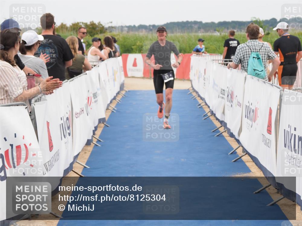 22.06.2025 - Viking Triathlon MichiJ http://msf.ph/oto/8125304 22.06.2025 15:20:26 Ziel 171 meine-sportfotos.de