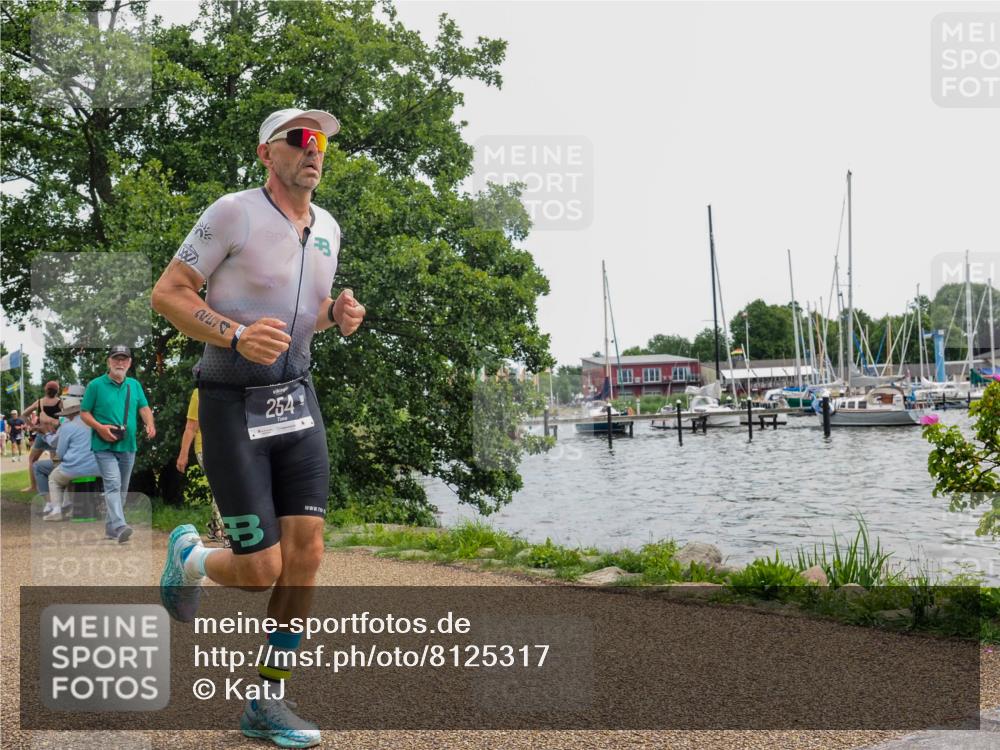 22.06.2025 - Viking Triathlon KatJ http://msf.ph/oto/8125317 22.06.2025 13:43:41 Laufen 254, 336 meine-sportfotos.de