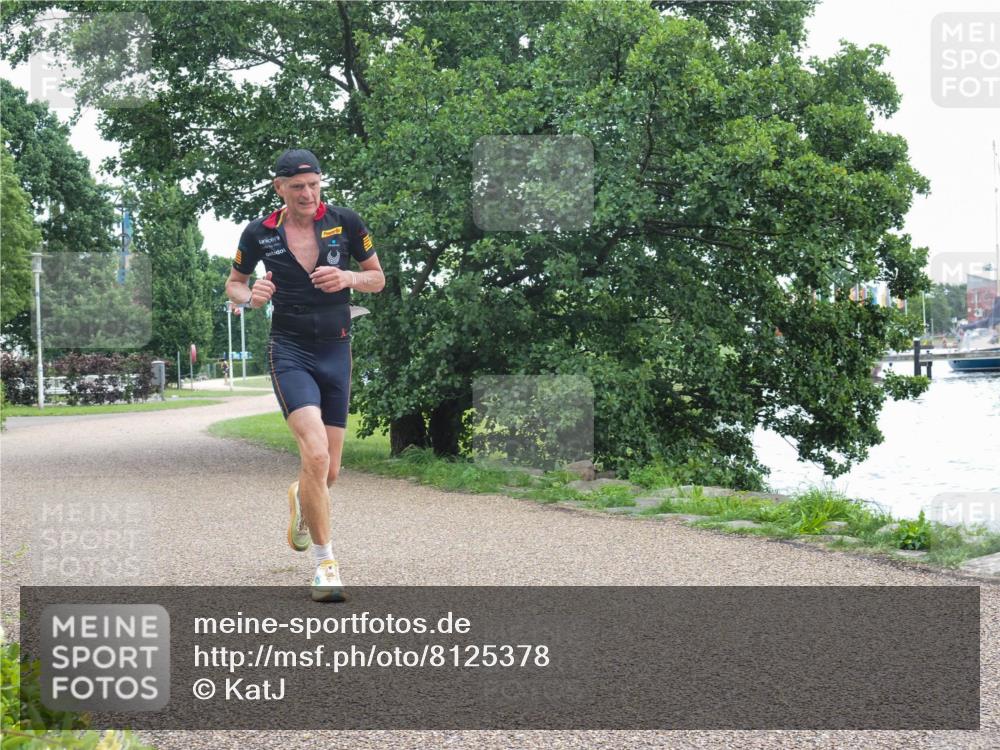 22.06.2025 - Viking Triathlon KatJ http://msf.ph/oto/8125378 22.06.2025 15:27:23 Laufen 37, 102 meine-sportfotos.de