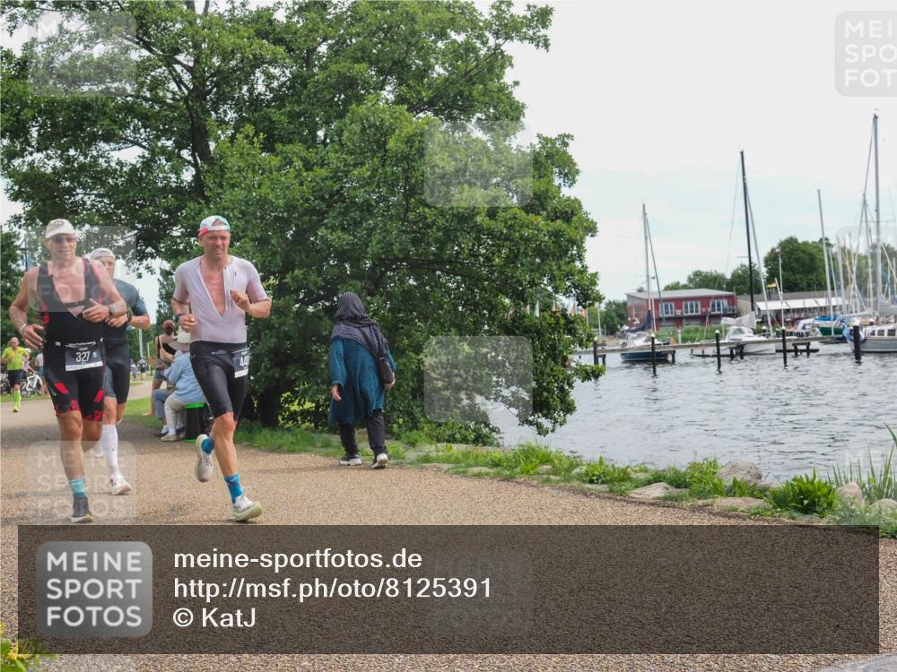 22.06.2025 - Viking Triathlon KatJ http://msf.ph/oto/8125391 22.06.2025 13:43:55 Laufen 40, 135, 327, 434, 448 meine-sportfotos.de