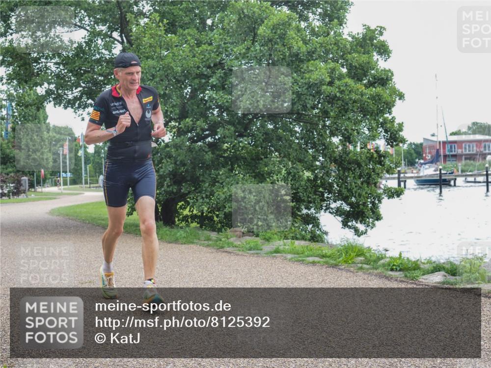 22.06.2025 - Viking Triathlon KatJ http://msf.ph/oto/8125392 22.06.2025 15:27:24 Laufen 37, 102 meine-sportfotos.de