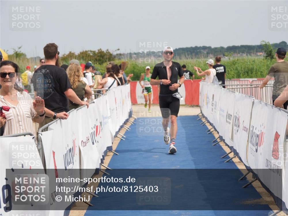 22.06.2025 - Viking Triathlon MichiJ http://msf.ph/oto/8125403 22.06.2025 15:16:27 Ziel 266 meine-sportfotos.de