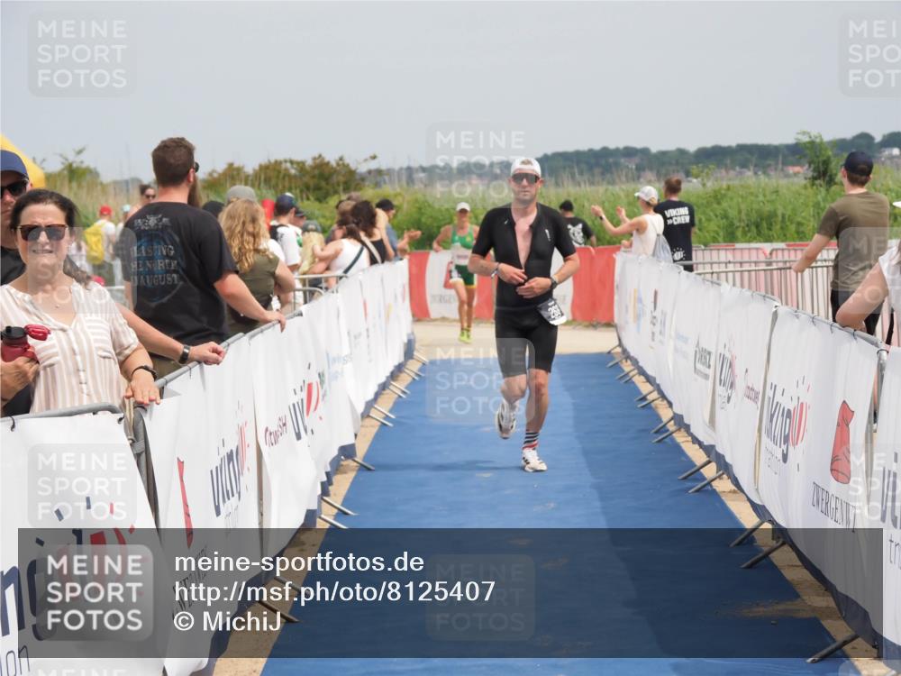 22.06.2025 - Viking Triathlon MichiJ http://msf.ph/oto/8125407 22.06.2025 15:16:27 Ziel 266 meine-sportfotos.de