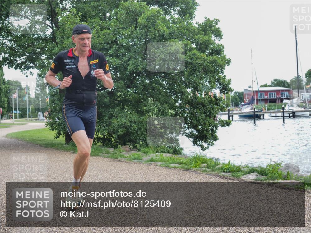 22.06.2025 - Viking Triathlon KatJ http://msf.ph/oto/8125409 22.06.2025 15:27:24 Laufen 37, 102 meine-sportfotos.de