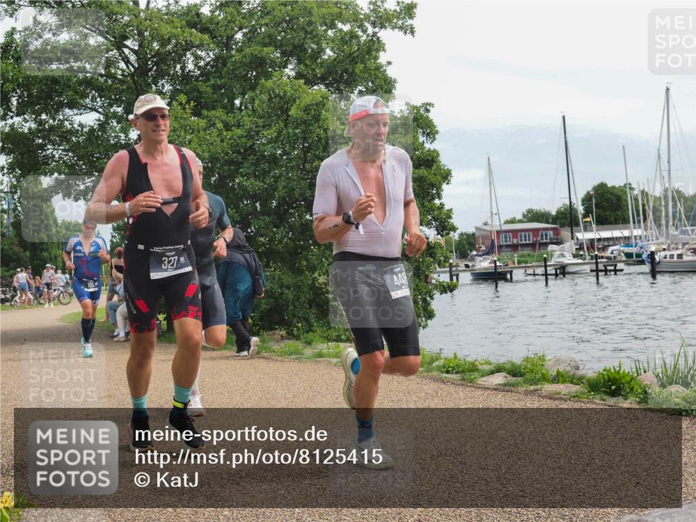 22.06.2025 - Viking Triathlon KatJ http://msf.ph/oto/8125415 22.06.2025 13:43:56 Laufen 40, 135, 261, 327, 434, 448 meine-sportfotos.de