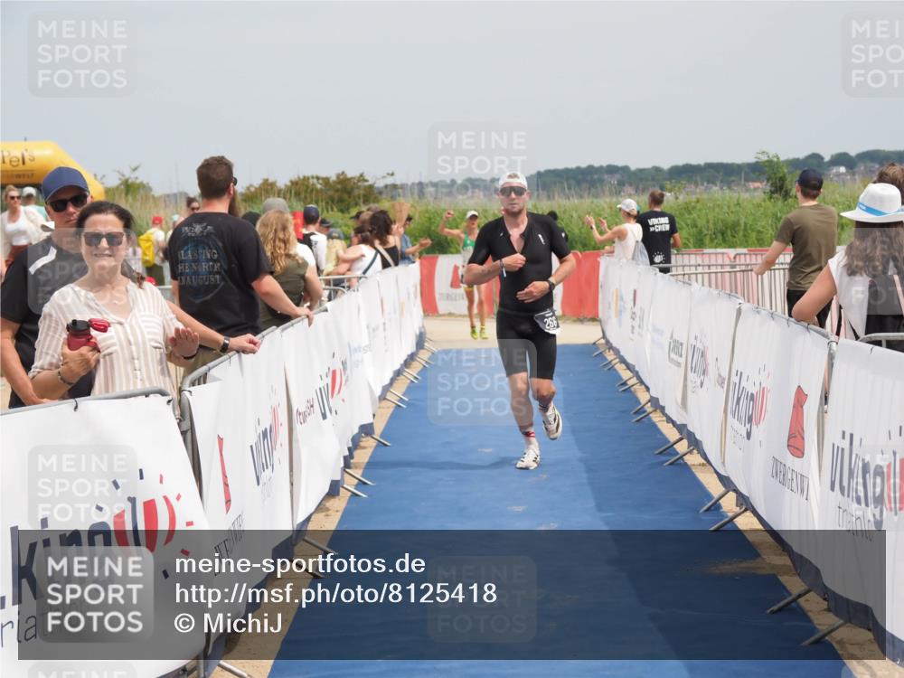 22.06.2025 - Viking Triathlon MichiJ http://msf.ph/oto/8125418 22.06.2025 15:16:27 Ziel 266 meine-sportfotos.de