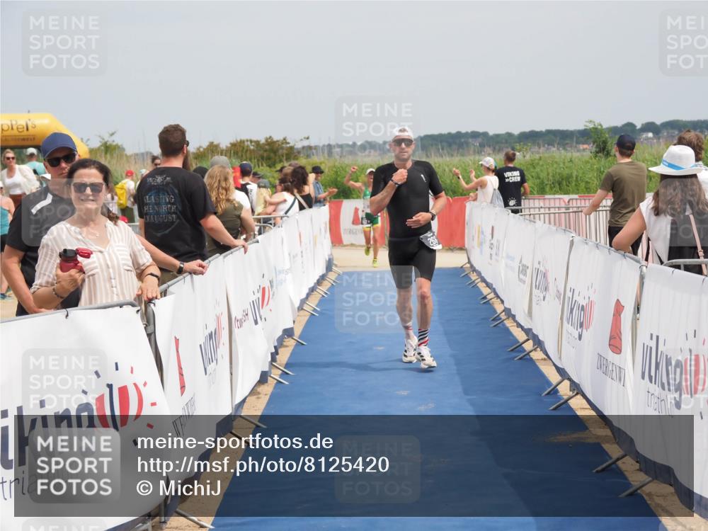 22.06.2025 - Viking Triathlon MichiJ http://msf.ph/oto/8125420 22.06.2025 15:16:27 Ziel 266 meine-sportfotos.de